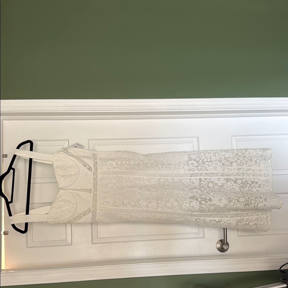 Elegant White Lace Dress